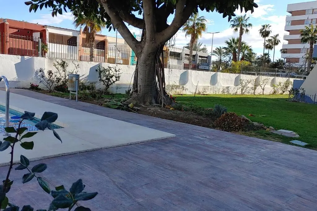Precioso Apartamento Frente A La Playa Torre Del Mar Apartment